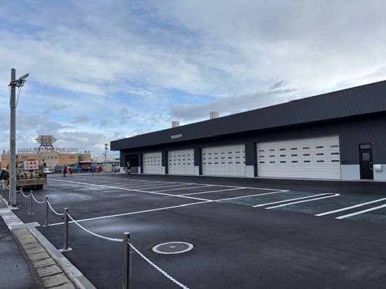 Honda Cars 青森 青森ベイブリッジ店