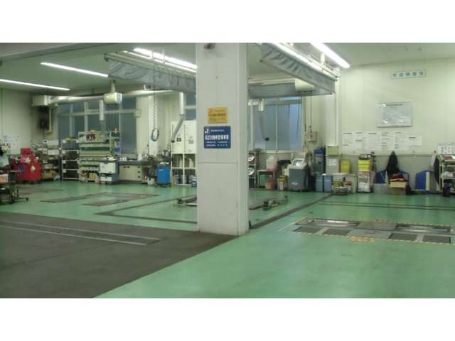 トヨタカローラ新埼玉 日進マイカーセンター