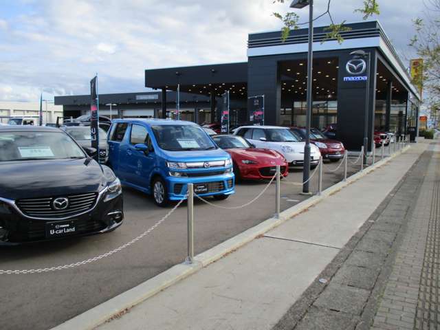 北陸マツダ 春江U-Carランド