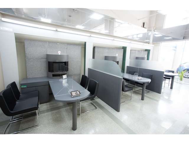 (株)関西マツダ 吹田店