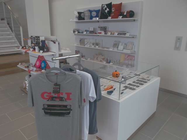 福井トヨタ フォルクスワーゲン福井ルート8