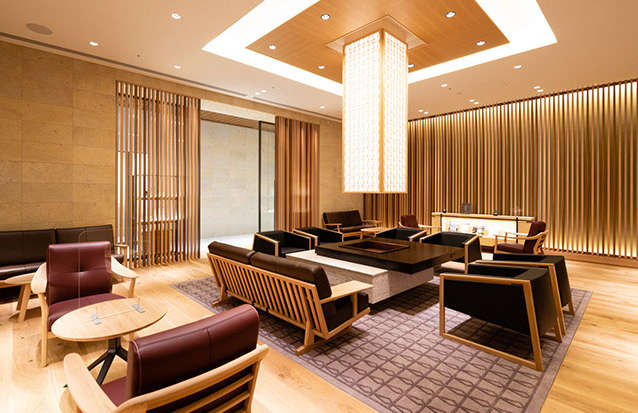 レクサス覚王山