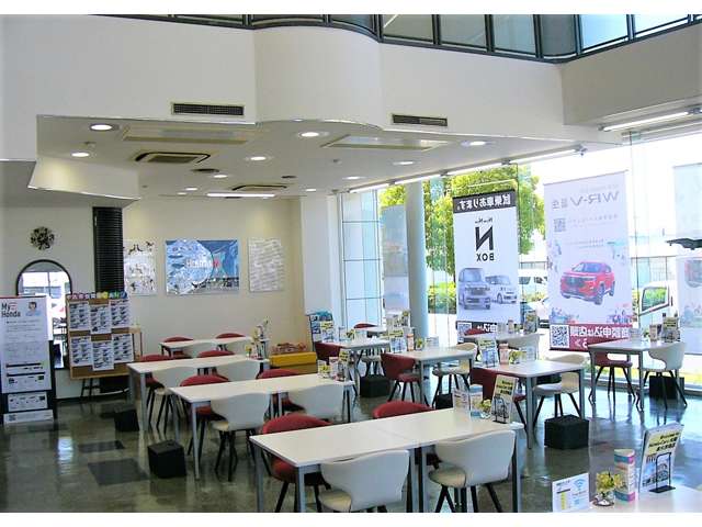 ホンダカーズ大阪 泉大津南店 (Honda認定中古車取扱店)