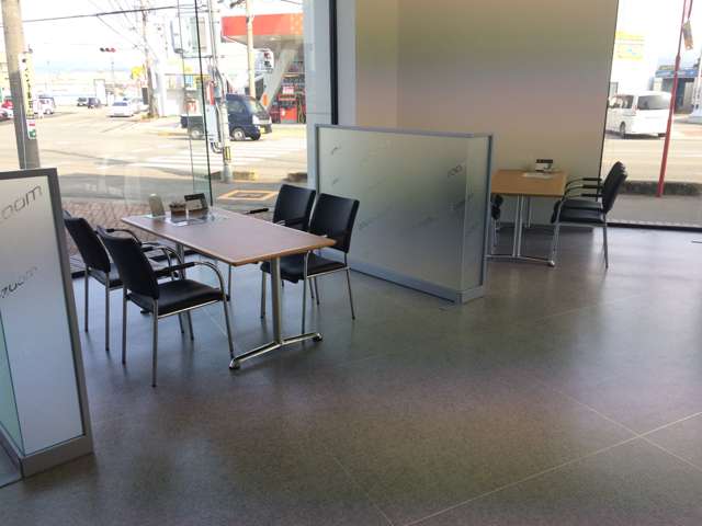 北陸マツダ 小松U-Carランド