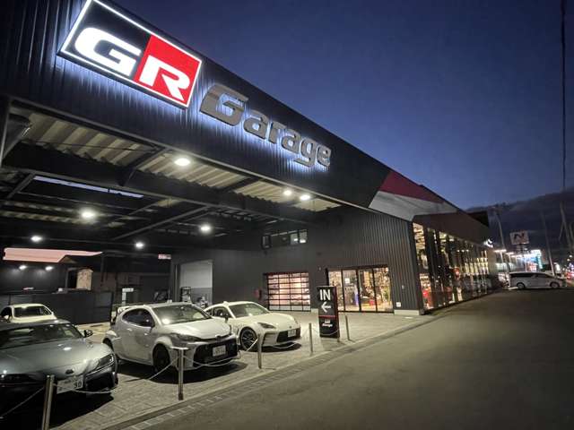 トヨタカローラ福岡 GR Garage福岡空港