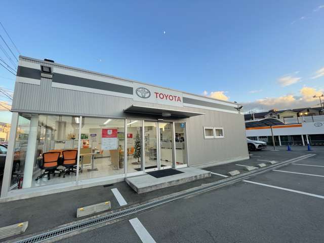 大阪トヨペット(株) U-Carランド枚方中央店