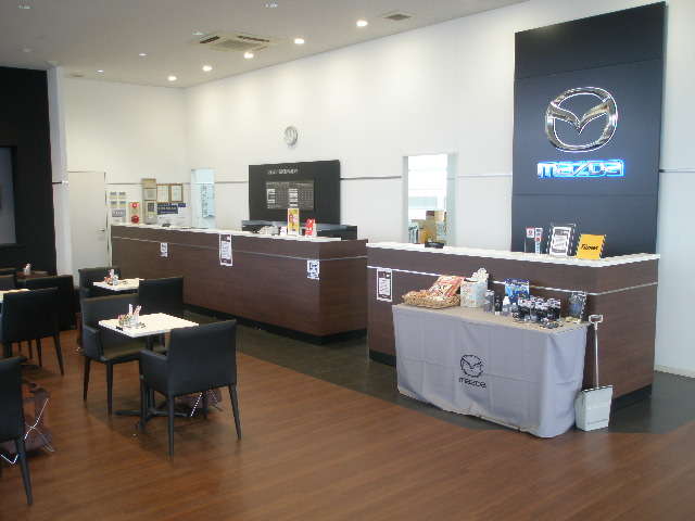 湘南マツダ 綾瀬店