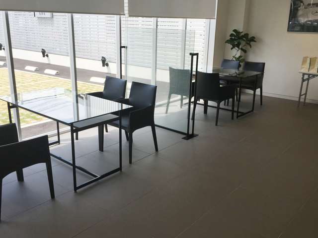 メルセデス・ベンツ神戸西サーティファイドカーセンター