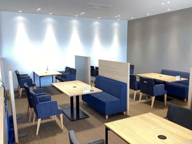 ホンダカーズ大阪 豊中店 (Honda認定中古車取扱店)