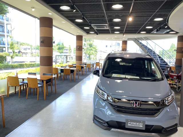 (株)ホンダカーズ神奈川北 新百合ヶ丘店(認定中古車取扱店)