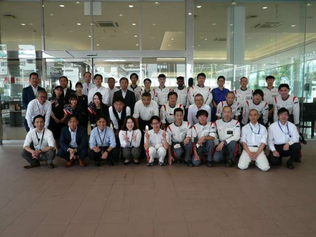 ホンダカーズ京都 山科西店 (Honda認定中古車取扱店)