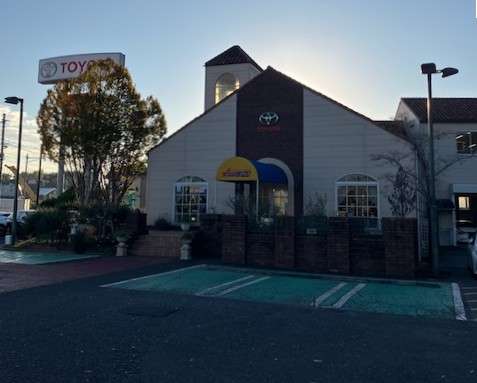 千葉トヨタ自動車 アレス若松