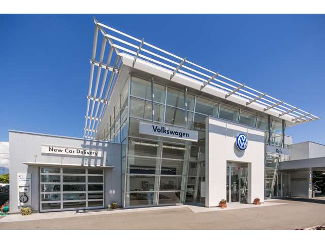 山梨トヨタ自動車 Volkswagen甲府