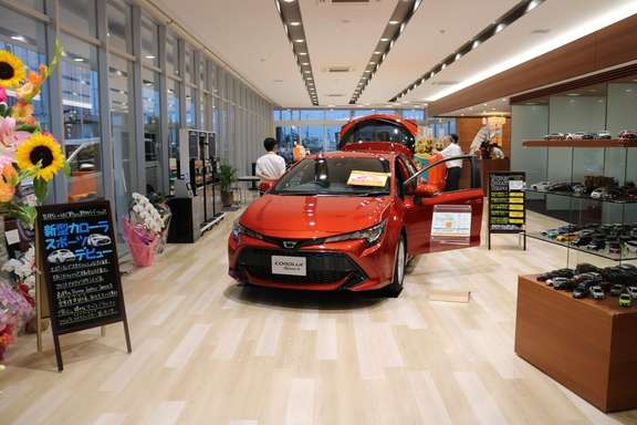 トヨタカローラ福井 丸岡店