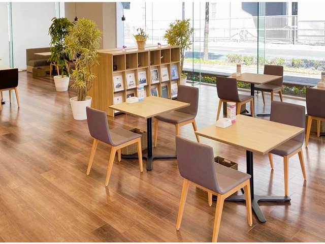 ホンダカーズ大阪 水走店 (Honda認定中古車取扱店)