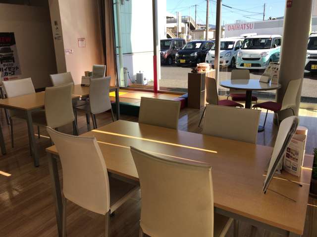 高知ダイハツ販売(株) 大津店