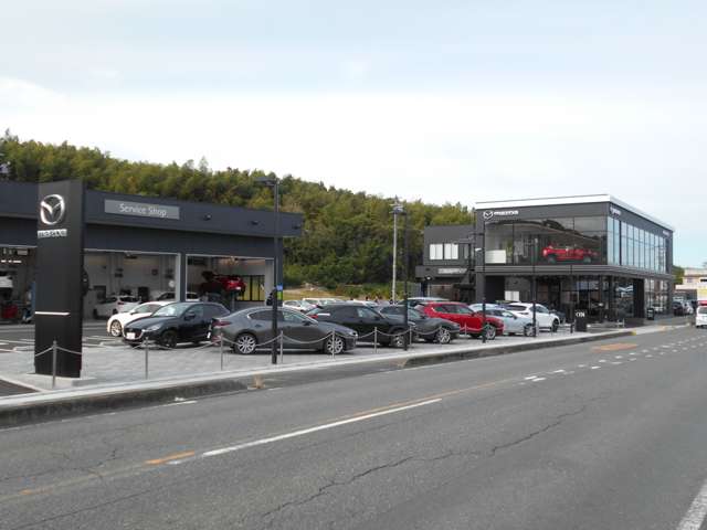 東海マツダ販売(株) 横須賀ユーカーランド