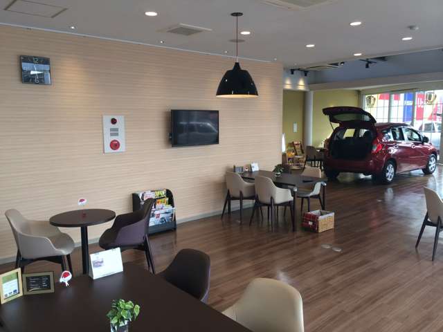 日産大阪販売(株) UCARS枚方