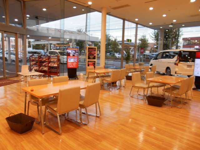 三河日産自動車(株) 日産ギャラリー西尾上町