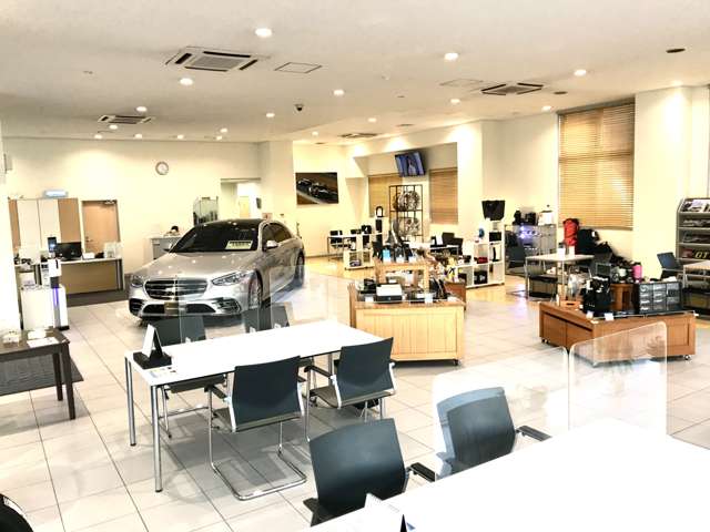 メルセデス・ベンツ豊洲 有明サーティファイドカーセンター