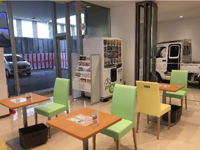 スズキ自販松山 U’sSTATION空港