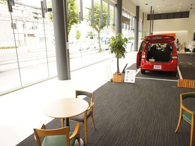 神戸トヨペット(株) THE GARAGE 西宮