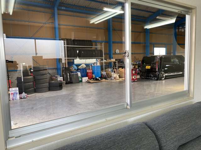 セカンドガレージ