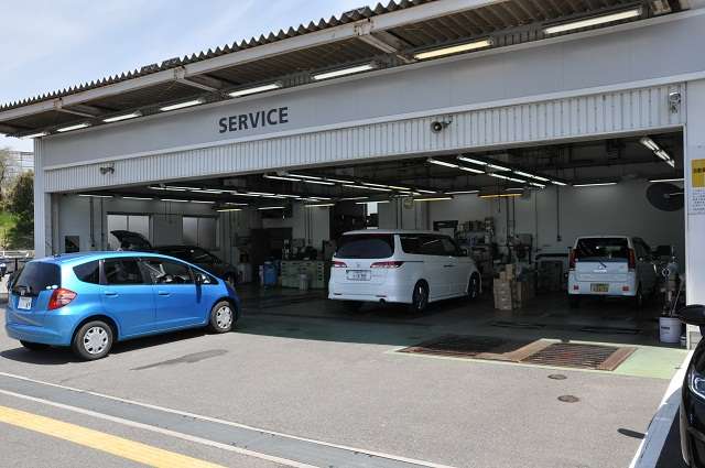 ホンダカーズ兵庫 宝塚東店 (Honda認定中古車取扱店)