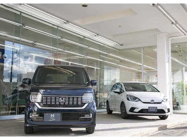 ホンダカーズ大阪 寝屋川中央店(Honda認定中古車取扱店)