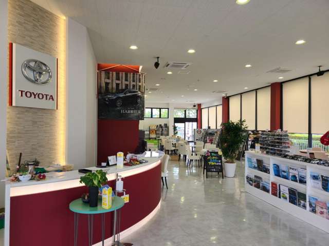 和歌山トヨタ自動車(株) 岩出店