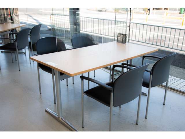 (株)関西マツダ 箕面西宿店