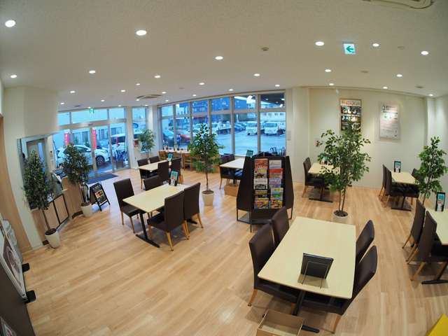 トヨタモビリティ神奈川 中古車タウン港北インター