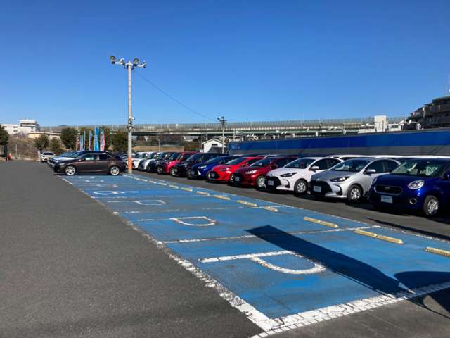 ウエインズトヨタ神奈川 ビークルステーション横浜町田インター