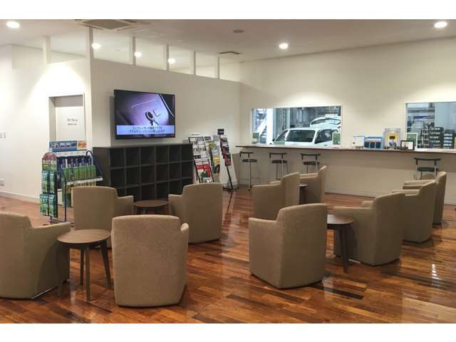 京都トヨタ自動車(株) 本社店