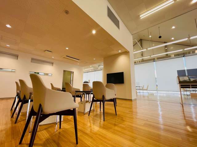 日産大阪販売(株) UCARS岸和田