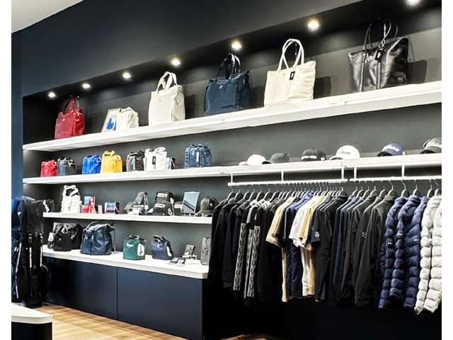 メルセデス・ベンツ三井アウトレットパークマリンピア神戸店