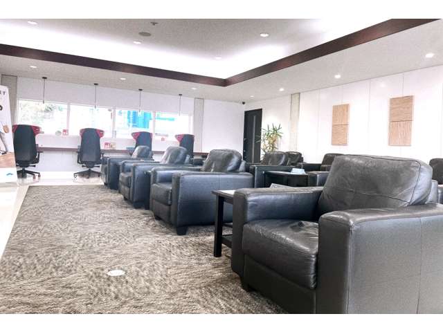 トヨタカローラ南海(株) 金岡プラザ