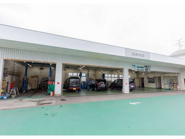ホンダカーズ大阪 U-Select寝屋川 (Honda認定中古車取扱店)