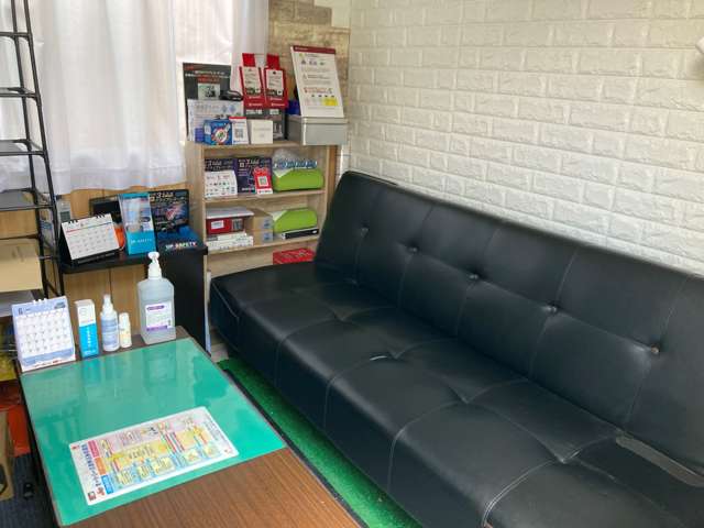 ガレージ MID FOUR