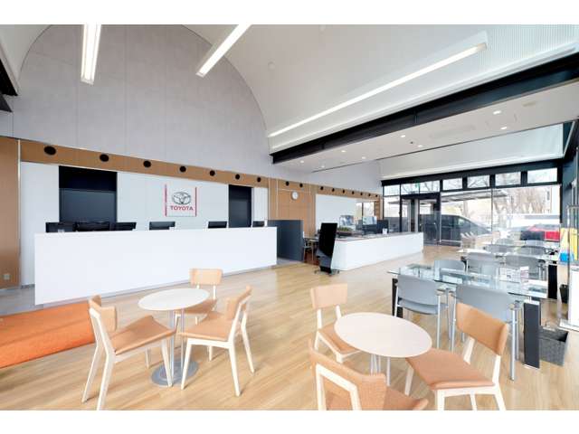トヨタカローラ神戸(株) 川西店