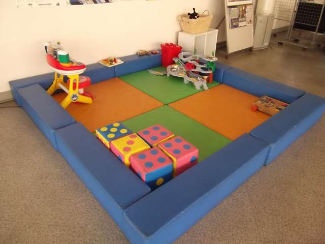 伊予鉄オート株式会社 マツダオートザム伊予鉄久米駅前