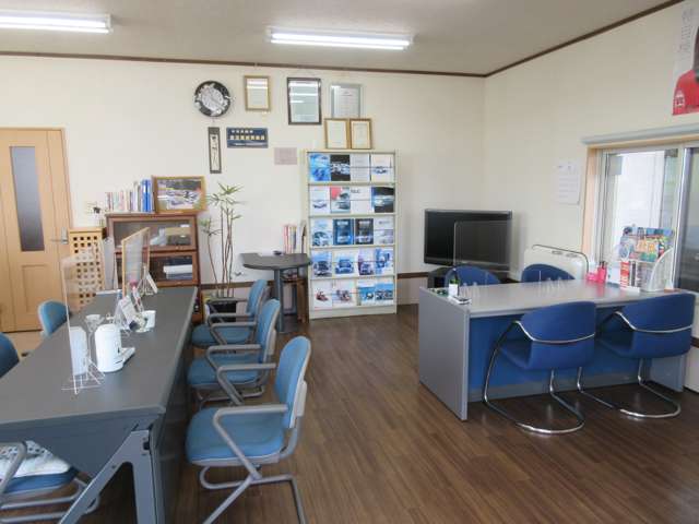 (株)清水自動車 能代南インター営業所