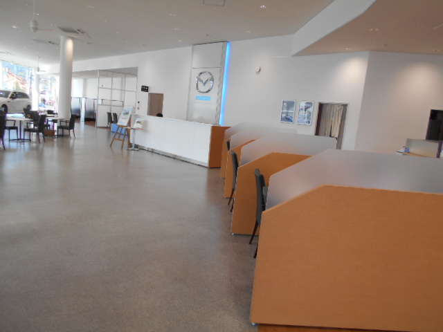 (株)甲信マツダ 上田店