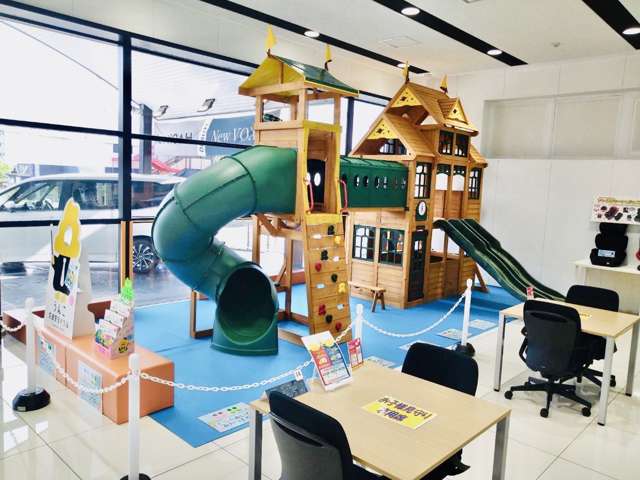 トヨタカローラ南海(株) 泉佐野プラザ