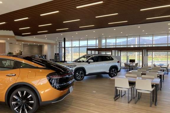 トヨタカローラ福井 大野店