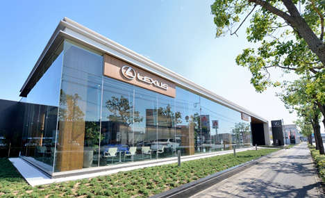 岡山トヨタ自動車(株) レクサス岡山