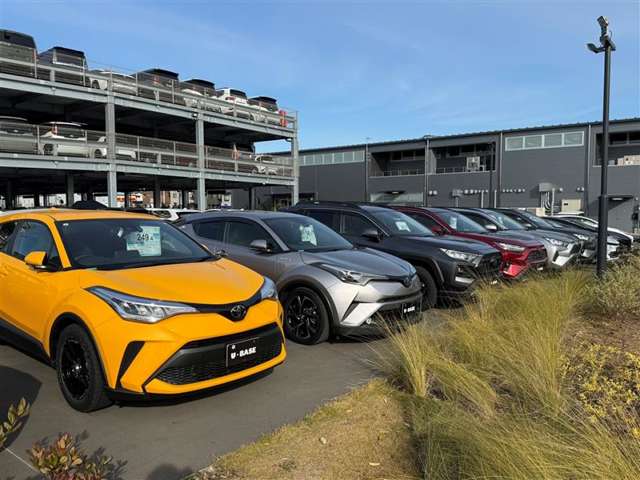 ウエインズトヨタ神奈川 WEINS PARK U-BASE海老名