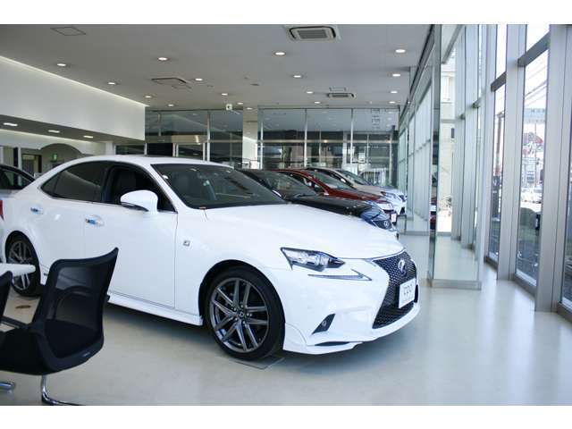 レクサスCPO横浜戸塚