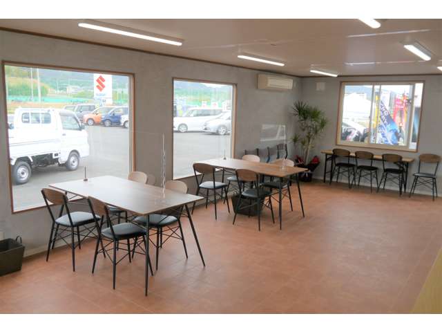 シーサイドカープラザ