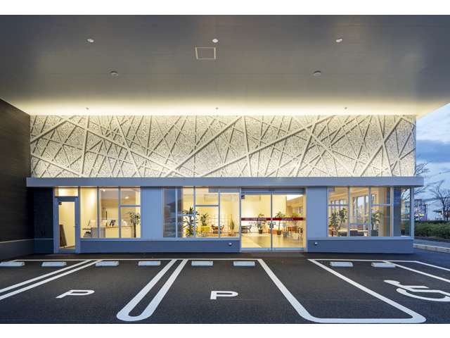 トヨタカローラ福島 西中央店